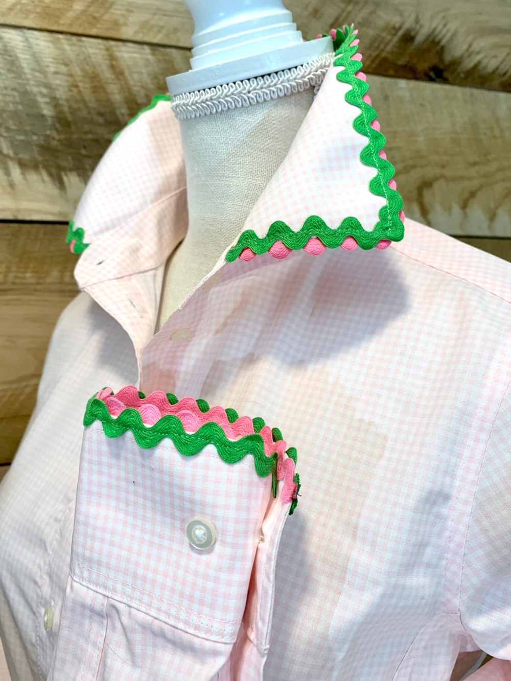 NWOT PearlyVine Ballet Pink Gingham RicRac Button Down LS Shirt, S, MSRP $139 - Picture 3 of 13